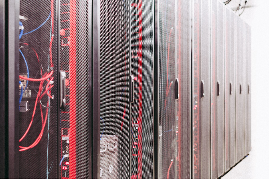 Retail Colocation vs. Wholesale Data Center – What’s the Difference ?